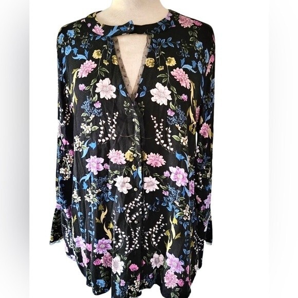 Democracy lace lined keyhole long sleeve floral top size small - Picture 1 of 7